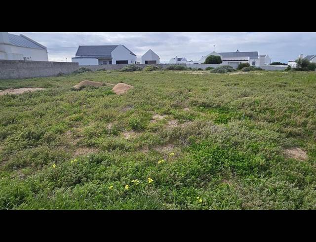 3 BEDROOM HOUSE FOR SALE IN BRITANNIA BAY